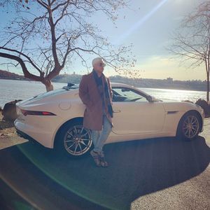 Meet your Posher, Johnny